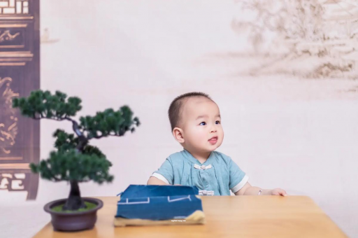 焦作宝宝总是抠鼻子